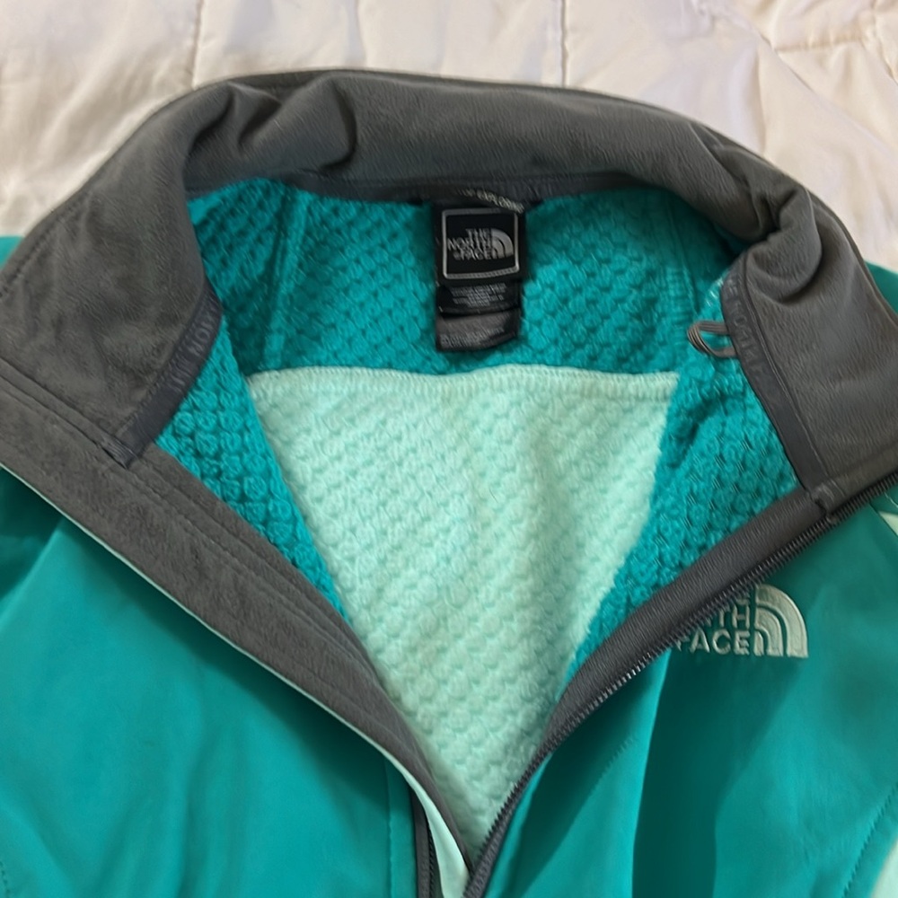 The North Face Lined Softshell Jacket - image 4